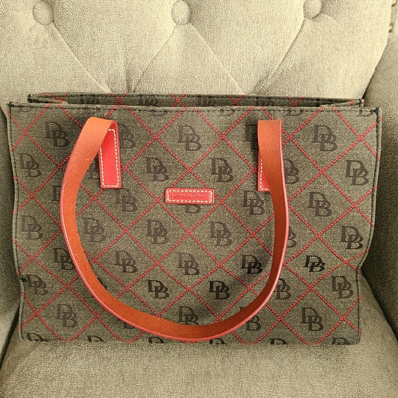 Dooney & Bourke Handbag - Picture 1 of 4
